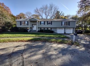 20 Hodson Ln, Reading, MA 01867