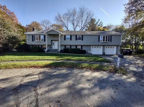 20 Hodson Ln, Reading, MA 01867