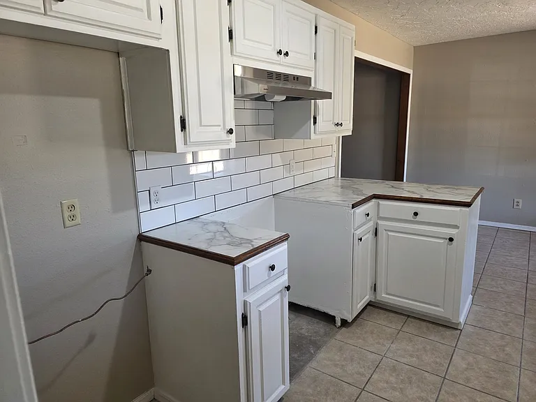 914 Northgate Ave — Photo 6