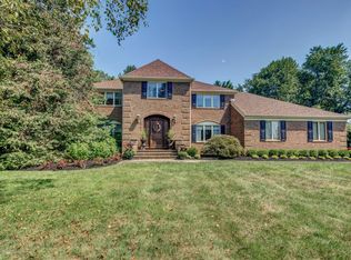 3 Fireside Dr, Colts Neck, NJ 07722