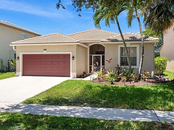2nd image of 209 Seminole Lakes Drive