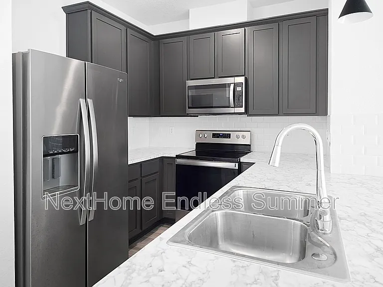 35 Mustard Hill Ct — Photo 2