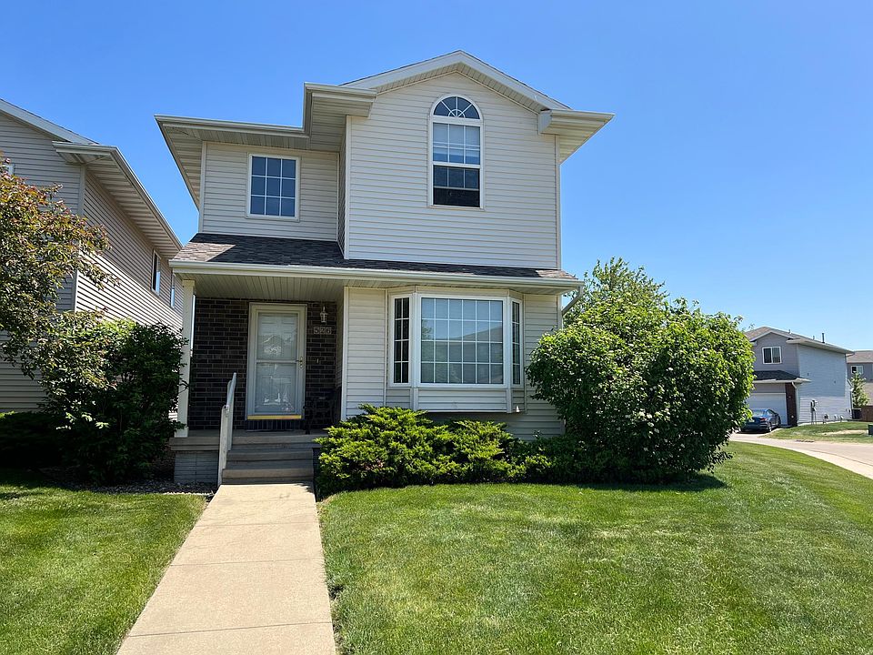 1st image of 526 Penn Ct