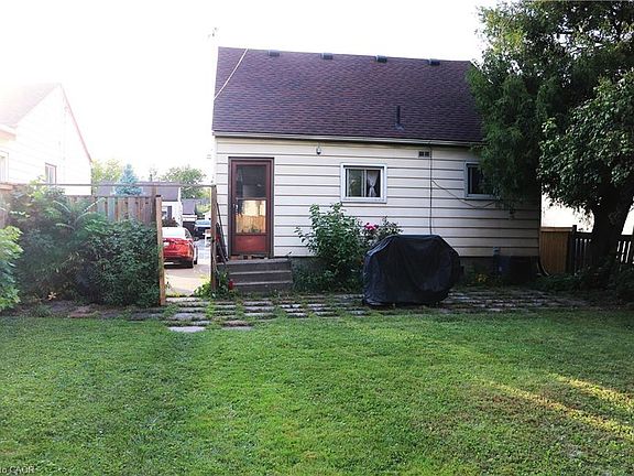 5th image of 348 Weir St N