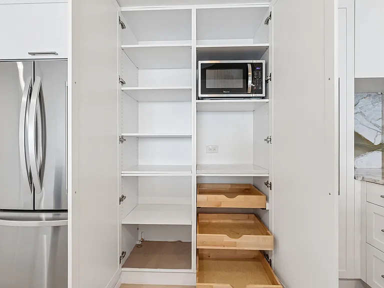 2650 Lake Shore Dr #1202 — Photo 7