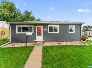 4454 S 61st St, Omaha, NE 68117