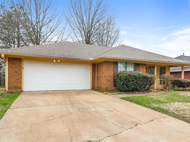 6659 Valerie Dr — Photo 3