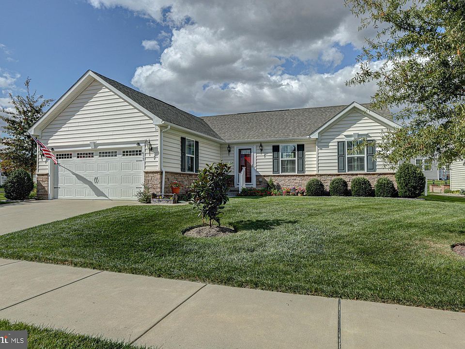 1st image of 613 Swansea Dr