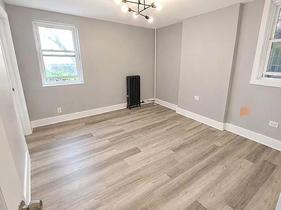 2nd image of 166 Bloomfield Ave #2L