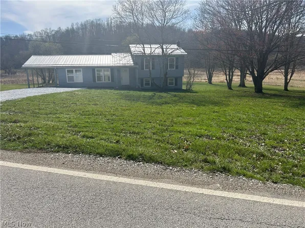3996 Peters Creek Rd, Cambridge, OH 43725