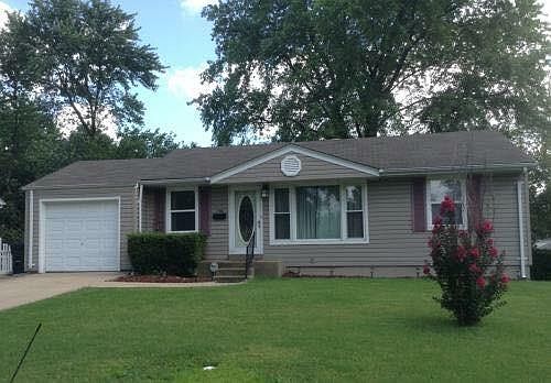 1st image of 190 Saint Nicholas Ln