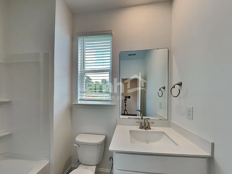 1015 Bevington Dr — Photo 18