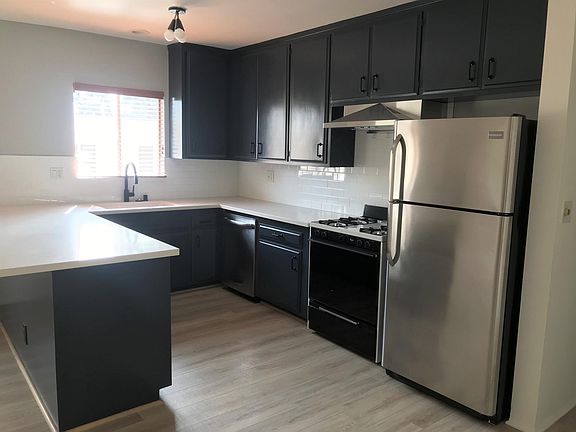 3rd image of 1111 California Ave APT 3