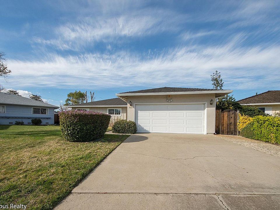 1st image of 15037 Murre Ln