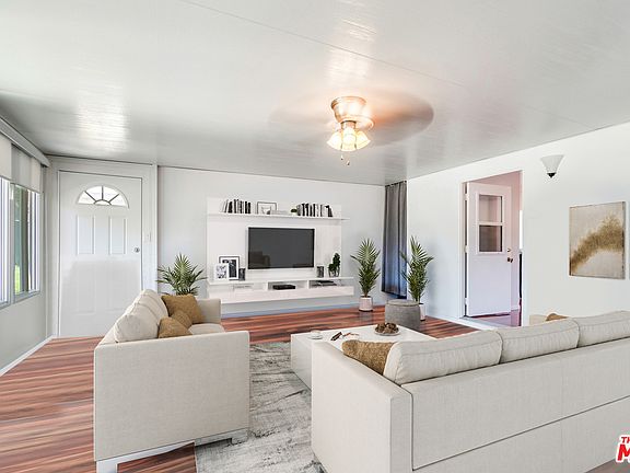 3rd image of 2308 Ives Ln
