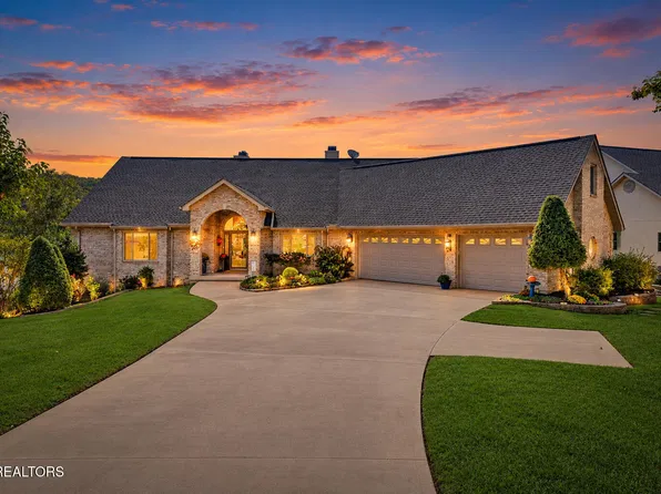 19 Mariners Ct, Fairfield Glade, TN 38558