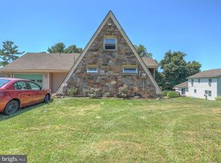 3 Schofield Dr, East Berlin, PA 17316