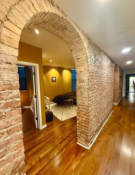 309 S Franklin St — Photo 11