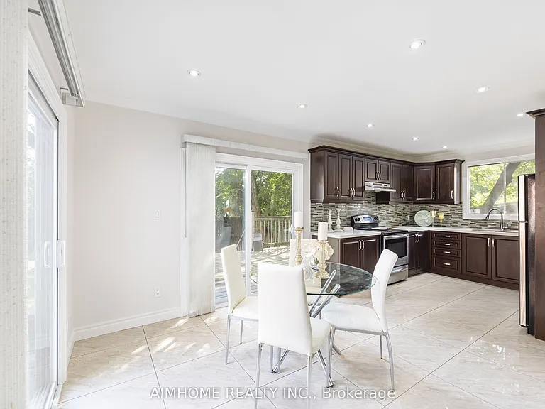 471 Cummer Ave — Photo 8