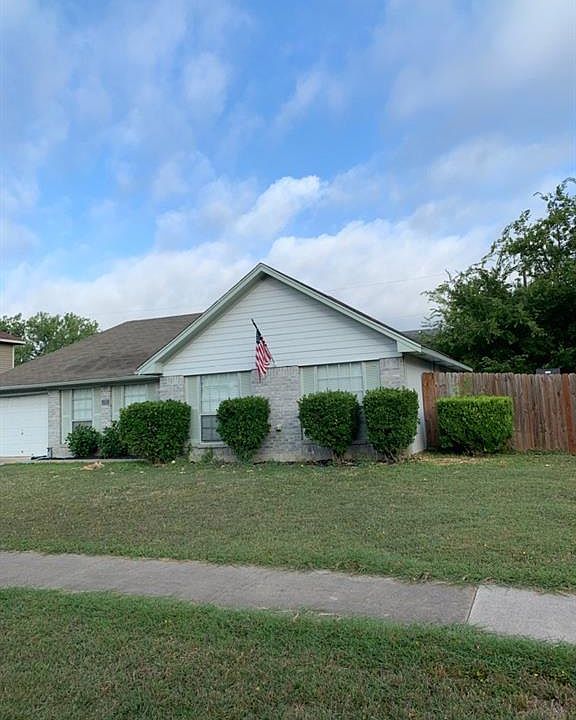 1st image of 2707 Mirage Dr