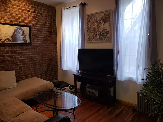 Rented by Owner | media 8