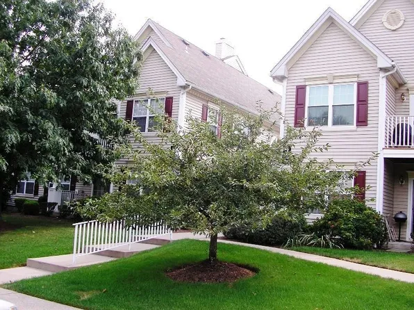 420 Azalea Ter, Branchburg, NJ 08876