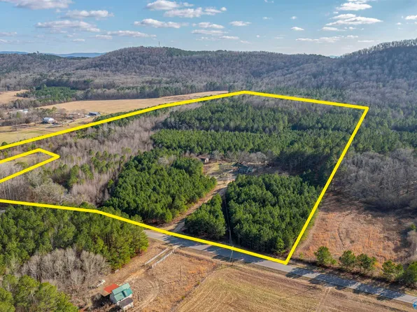 1918 Rabbittown Rd, Gadsden, AL 35905