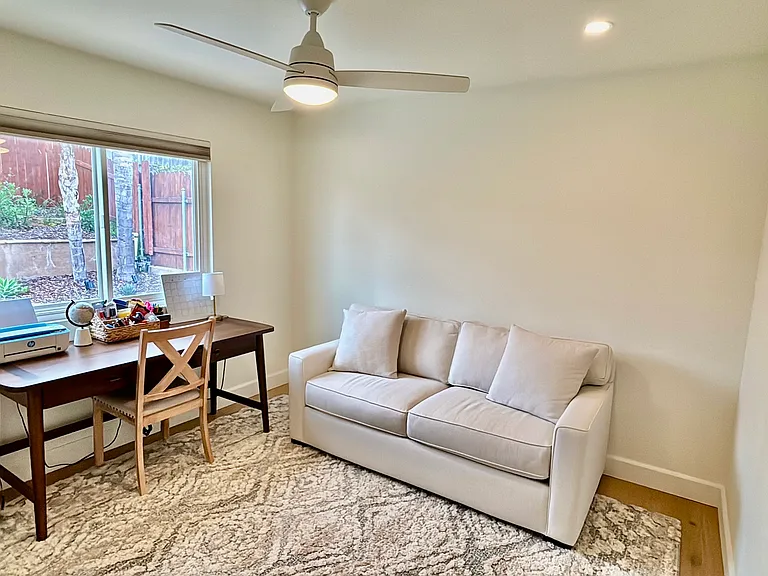 567 Woods Dr — Photo 10