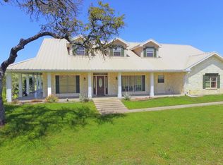 244 Wren Rd, Kerrville, TX 78028