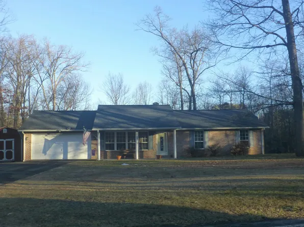 1494 Enders Rd, Halifax, PA 17032