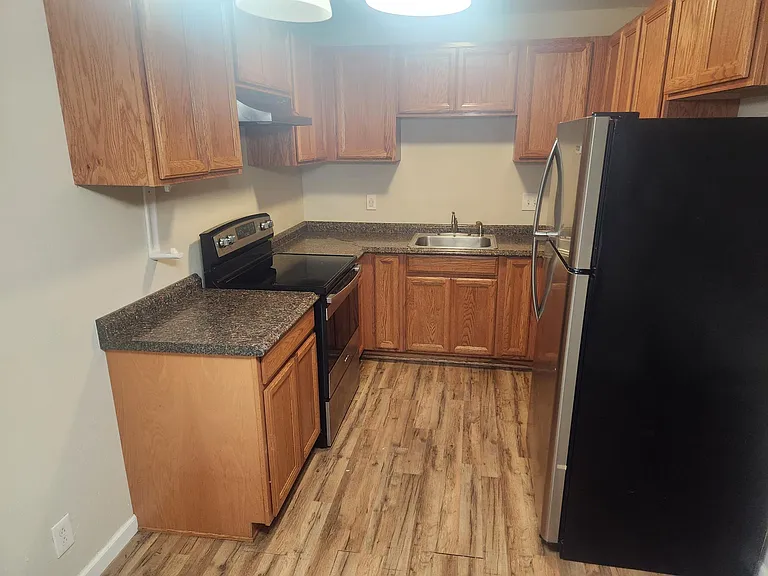 146 Maher Ct — Photo 12