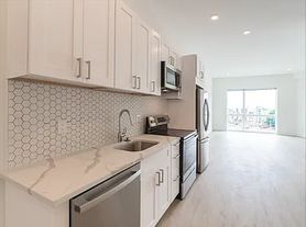 1623 Point Breeze Ave