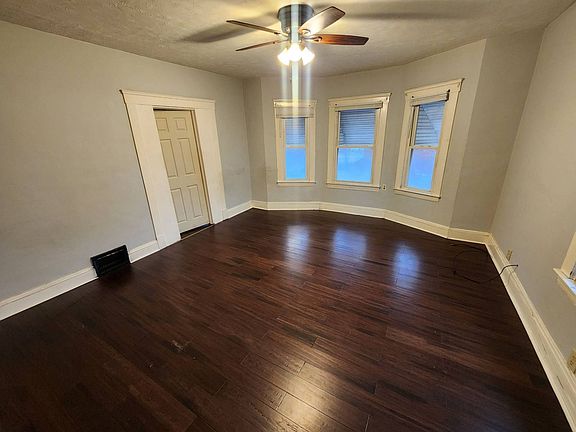 4th image of 4017 E 54th St #Up