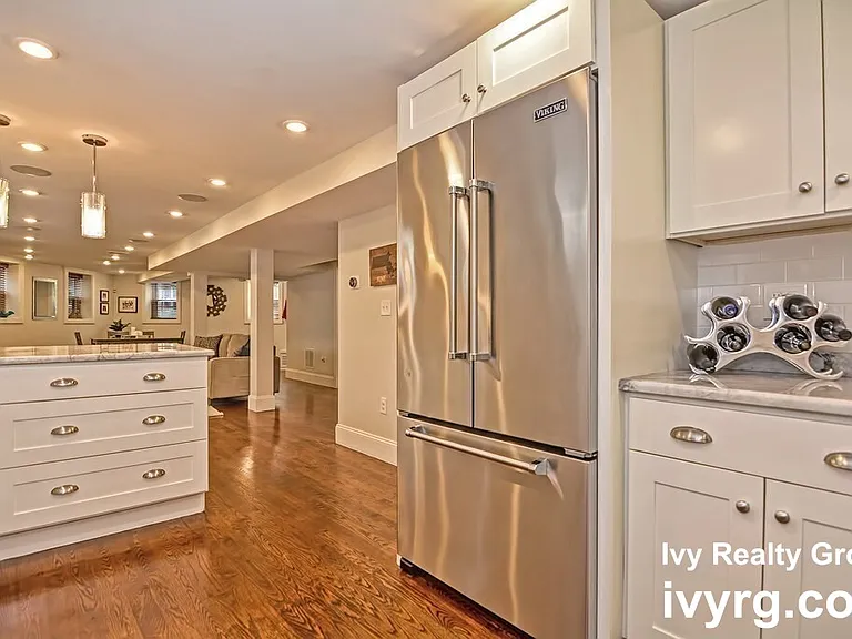 1108 Broadway #1 — Photo 3