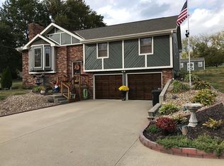 3433 Pickett Rd, Saint Joseph, MO 64503