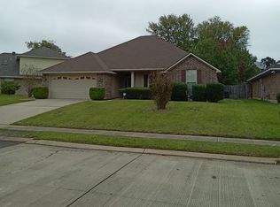 1605 Winchester Dr, Bossier City, LA 71112
