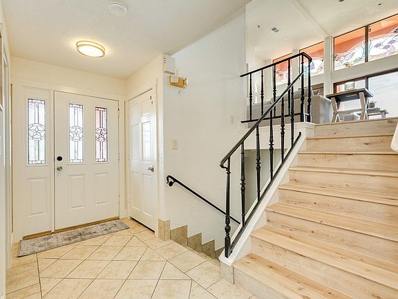 3rd image of 411 Sailfish St #101