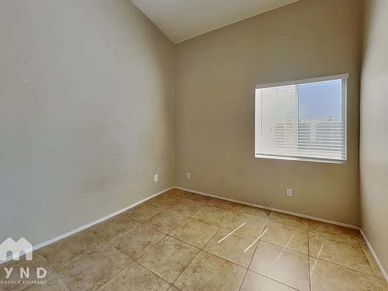 4044 Forestville St — Photo 12