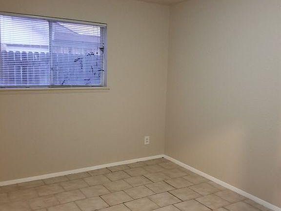 3rd image of 3708 Gulf Ave