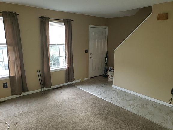 2nd image of 201 Oakland St APT C