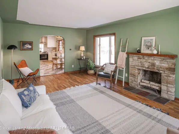 1023 Cleo St, Lansing, MI 48915