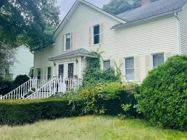 29-31 Community Avenue, Plainfield, CT 06374