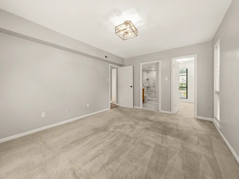 2045 Royal Fern Ct #11C — Photo 15