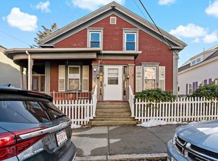 545 Walnut St, Fall River, MA 02720