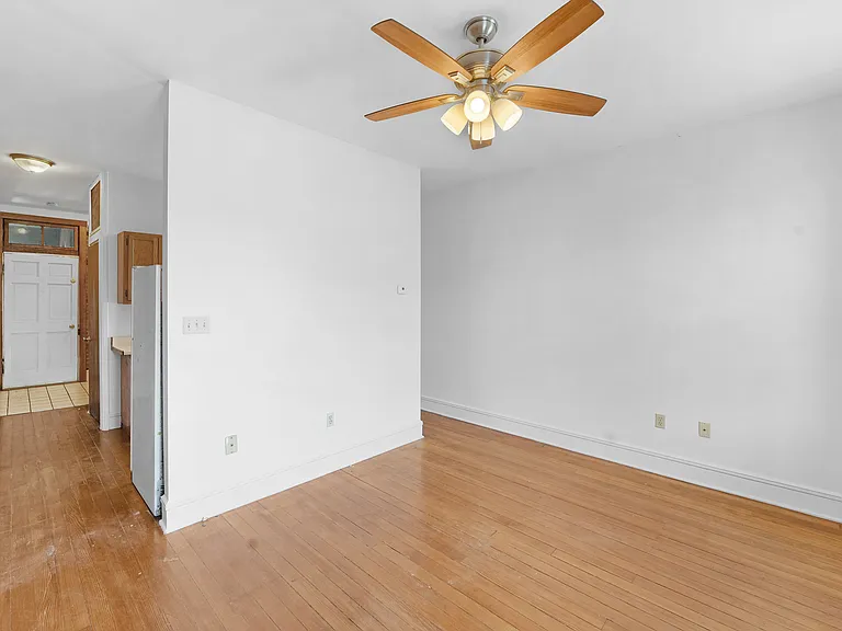 2419 Menard St — Photo 8