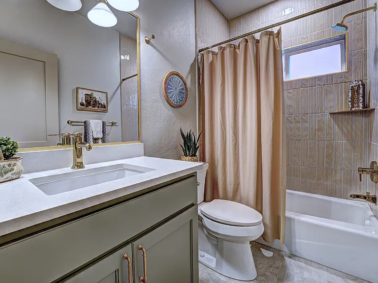 1913 Tomochic Dr — Photo 23