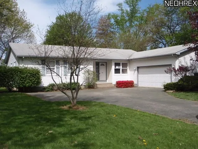 155 Howland Wilson Rd NE photo 1
