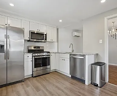 3 bed, 1287 sqft, $2,750 — Photo 1