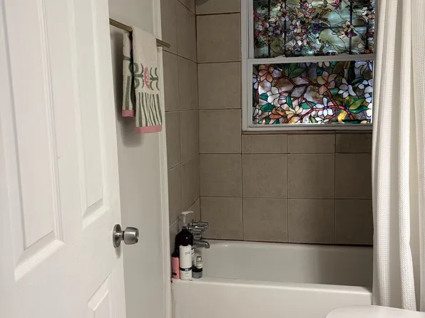 2880 Hall Dr SE, Smyrna, GA 30082