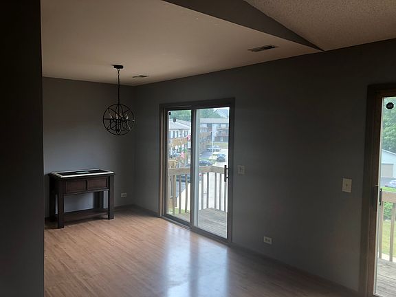 5th image of 340 Woodridge Cir Unit C